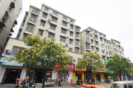 国仕山紧邻二实小实验中学中档装修可分期送储藏室